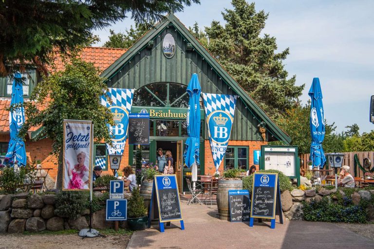 Restaurant "Bräuhuus" (ehem. Spökenkieker), 50 m von Ihrer Ferienwohnung