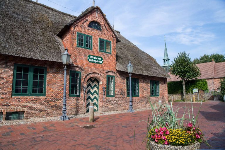 Museum der Landschaft Eiderstedt, 300 m von Ihrer Ferienwohnung