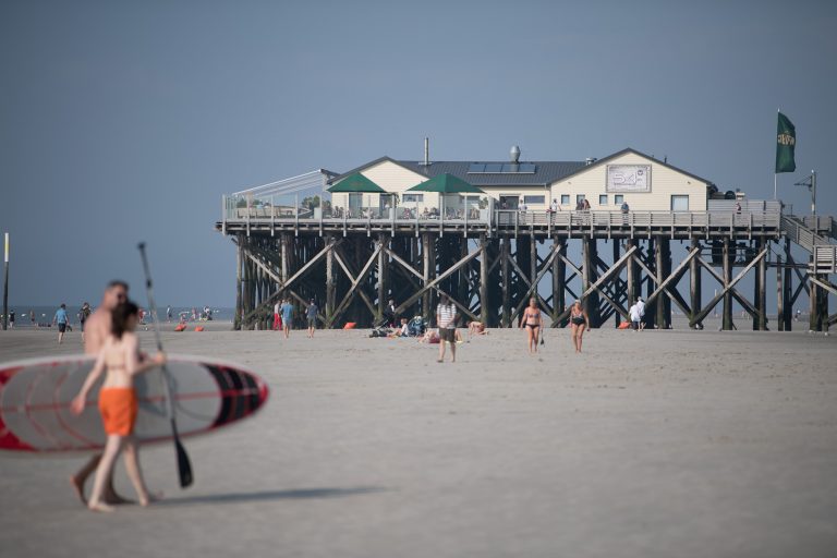 Surfen, Kiten, Strandsegeln, Beach-Volleyball und vieles mehr